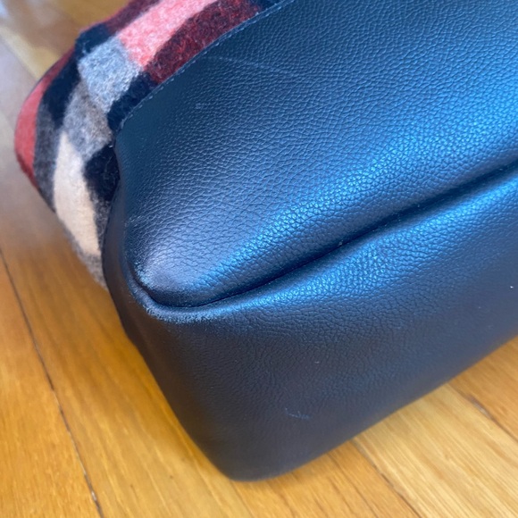 LL Bean Buffalo Plaid with Black Leather Trim Shoulder Bag Signature Collection - Picture 9 of 12